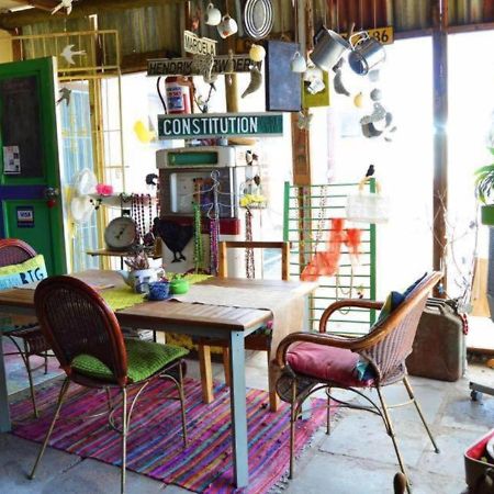 Suzie'S Coffee Shop Accommodation Bellville Dış mekan fotoğraf